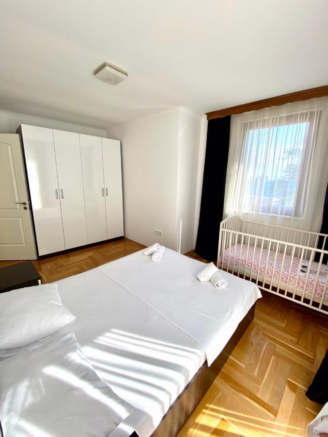 Apartments First Line Petrovac Exteriör bild